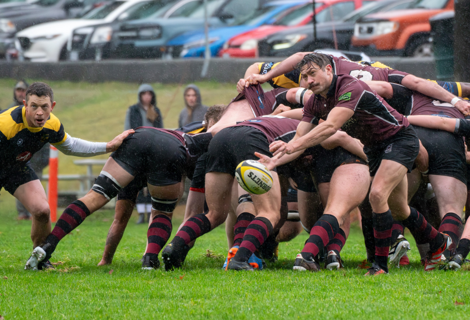 Comox Valley Kickers Women Victorious Over SFU, Men Struggle Against Nanaimo